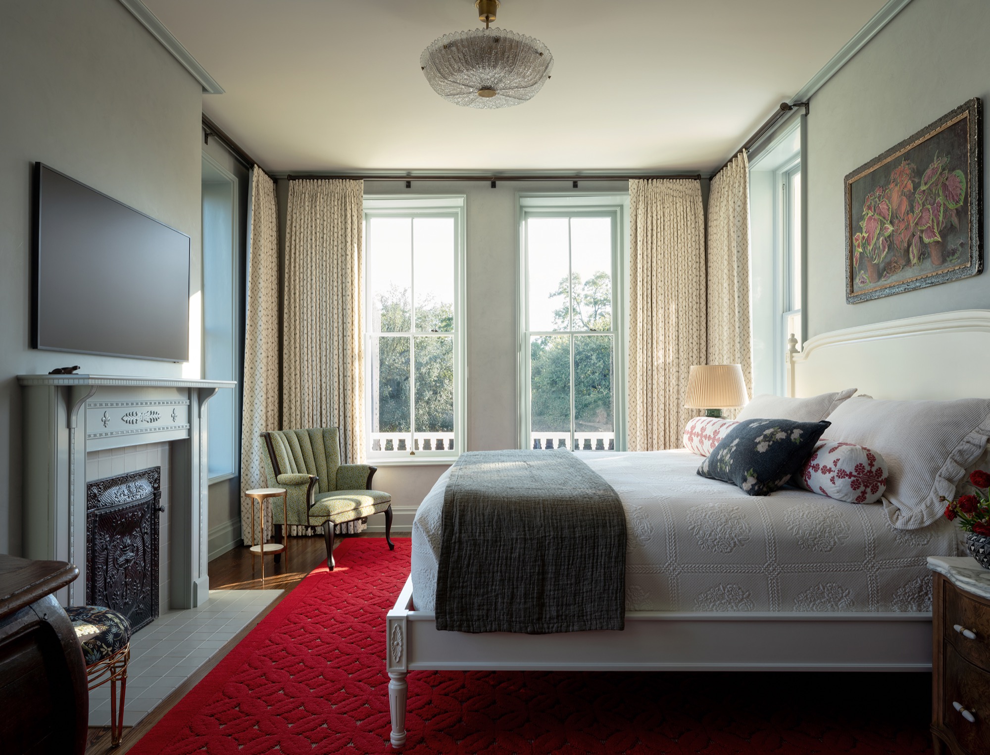 Victorian House bedroom with fireplace and mouldings in Austin, Texas
